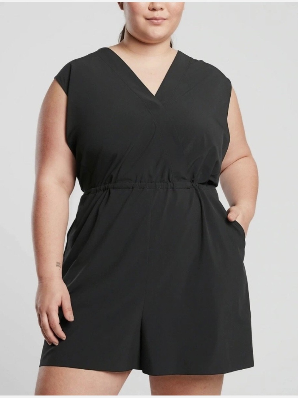 Athleta Marlow V-Neck Sleeveless Romper